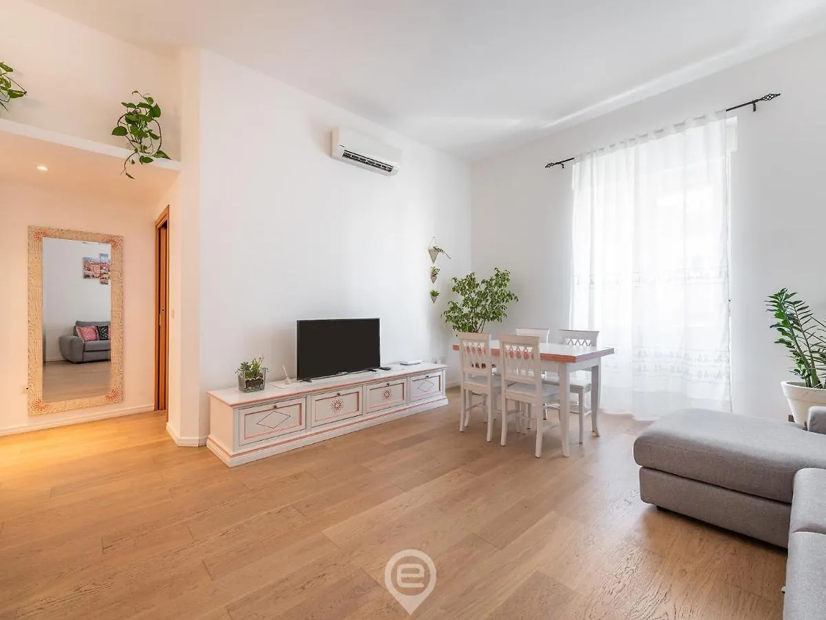 La Finestra Sul Corso Apartment Cagliari